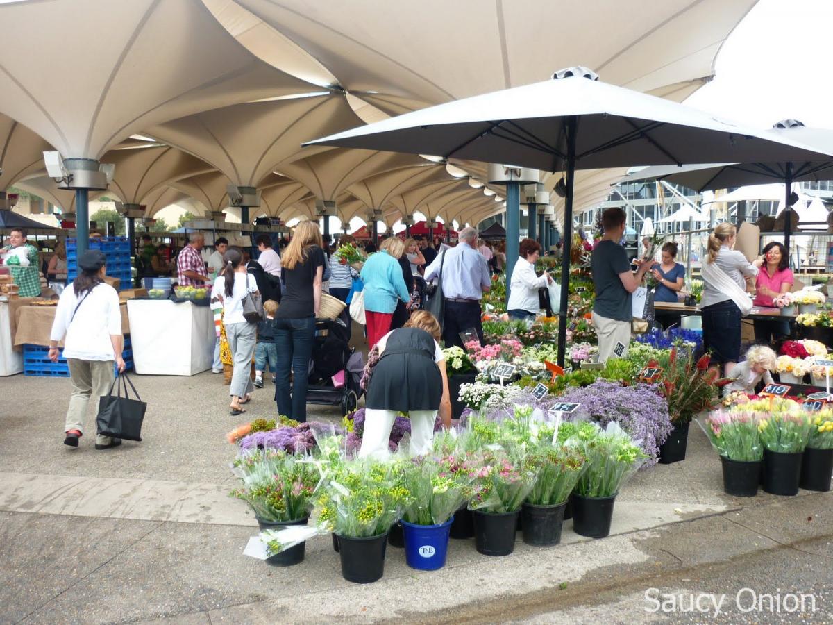 Farmers market at Fox Studios